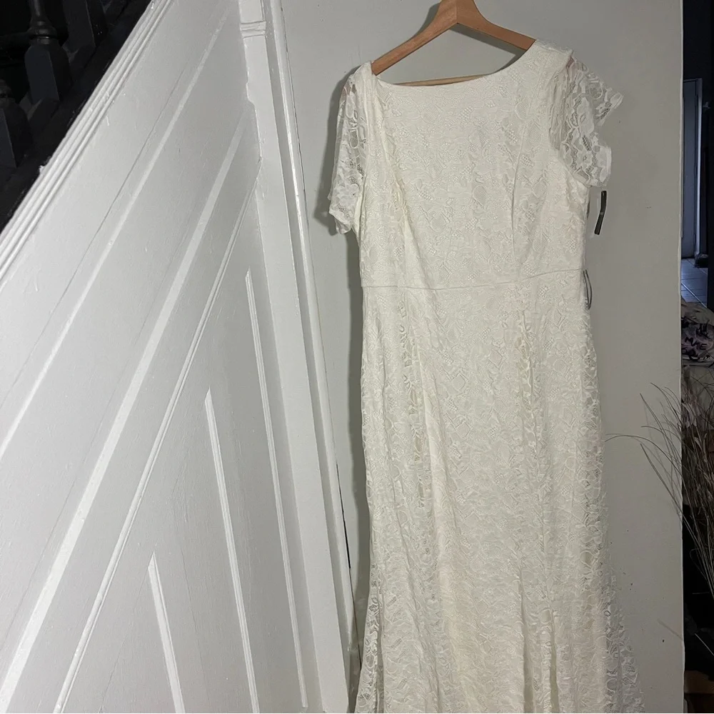 Torrid NWT Lace Wedding Dress - Picture 11 of 11